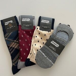 NWT Unsimply Stitched 4 Pairs of Men's Socks / Size 7-12